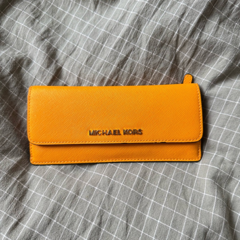 Michael Kors Crossgrain Leather Wallet